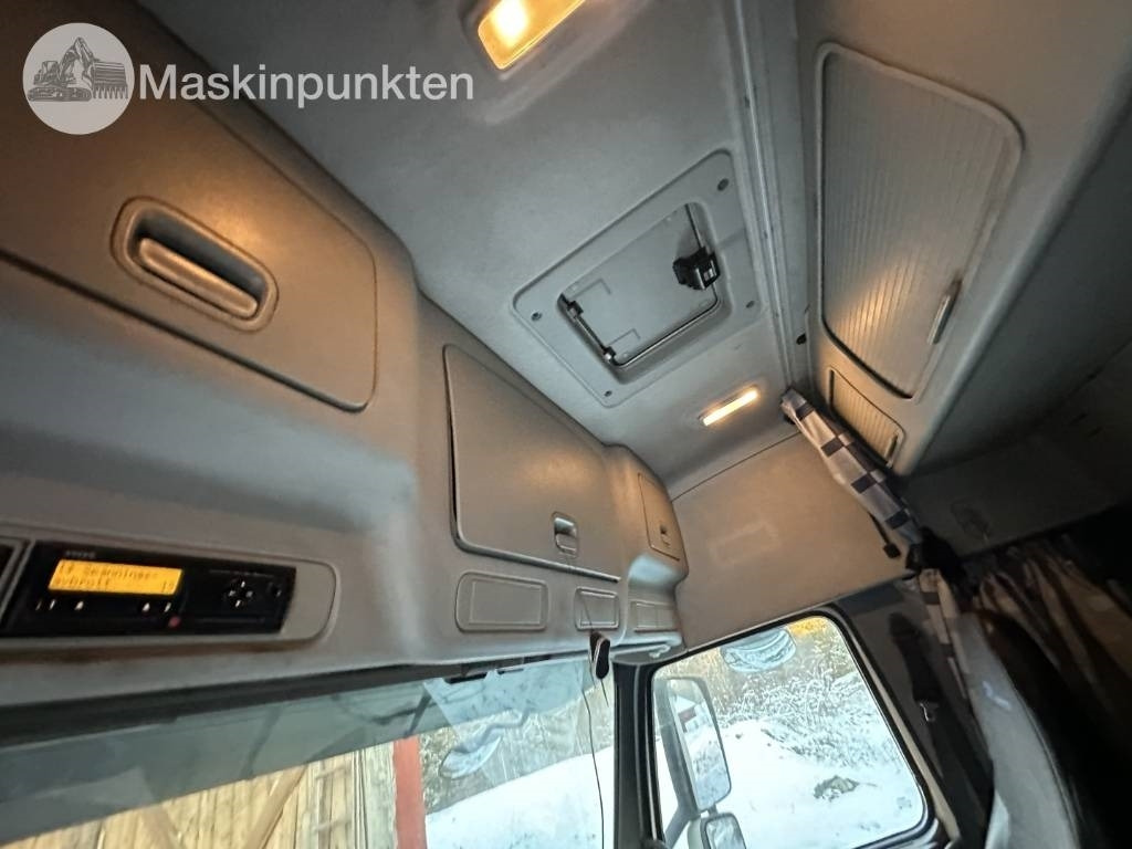 Crane truck Volvo FM 480: picture 28