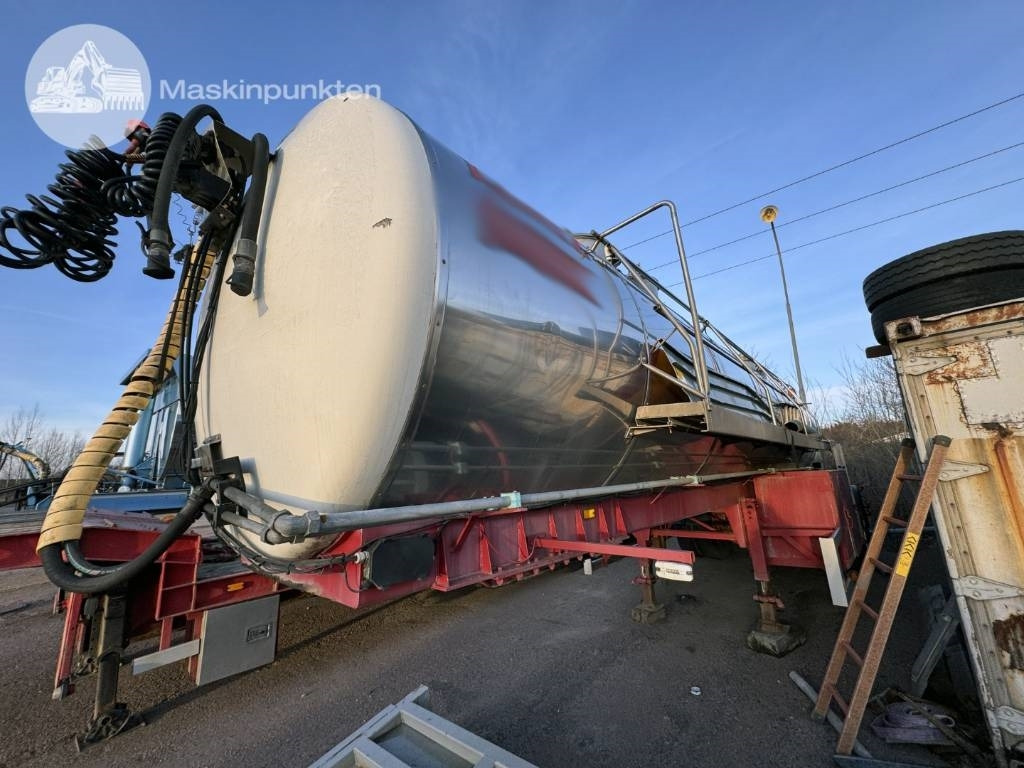 Wedholms DK 345-16 - Tanker semi-trailer: picture 2 Wedholms DK 345-16 - Tanker semi-trailer: picture 2