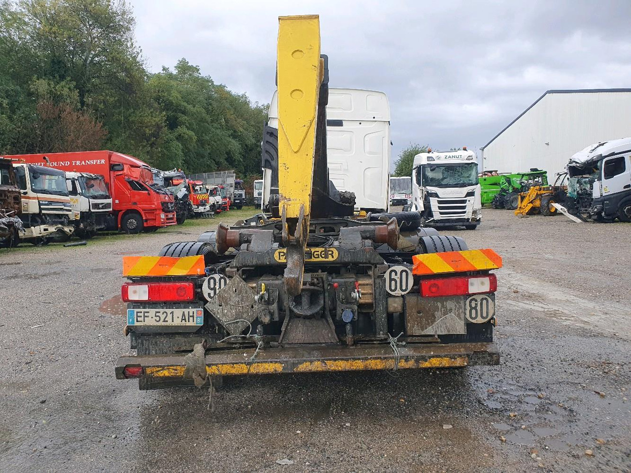 RENAULT C 480 P6X2 AMPIROLL - Hook lift truck: picture 5 RENAULT C 480 P6X2 AMPIROLL - Hook lift truck: picture 5