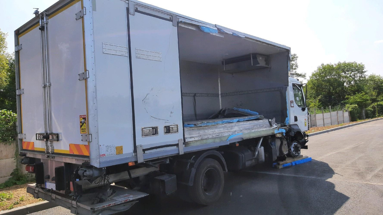 RENAULT PORTEUR FRIGO D - Refrigerated truck: picture 4 RENAULT PORTEUR FRIGO D - Refrigerated truck: picture 4