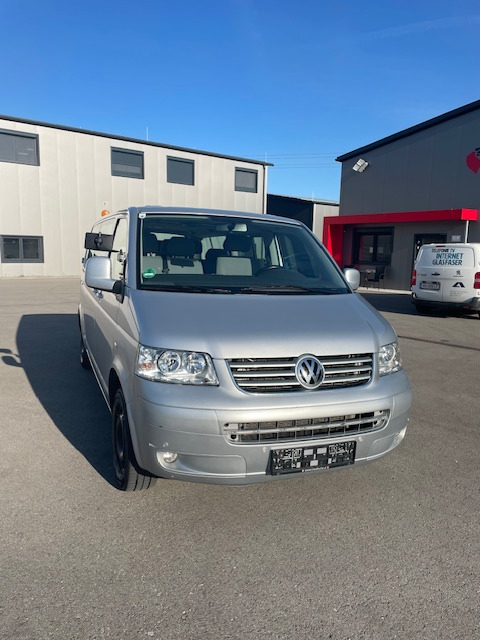 VW Comfort LR TDI D-PF MOTION - Minibus, People carrier: picture 3 VW Comfort LR TDI D-PF MOTION - Minibus, People carrier: picture 3