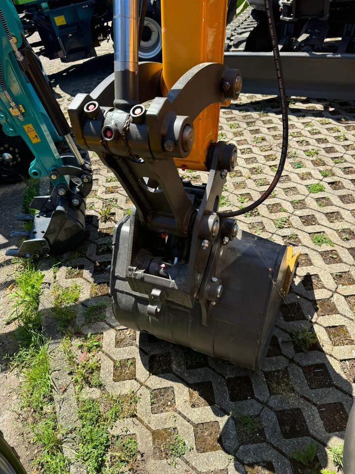 Josan B 4,0 - Mini excavator: picture 5 Josan B 4,0 - Mini excavator: picture 5