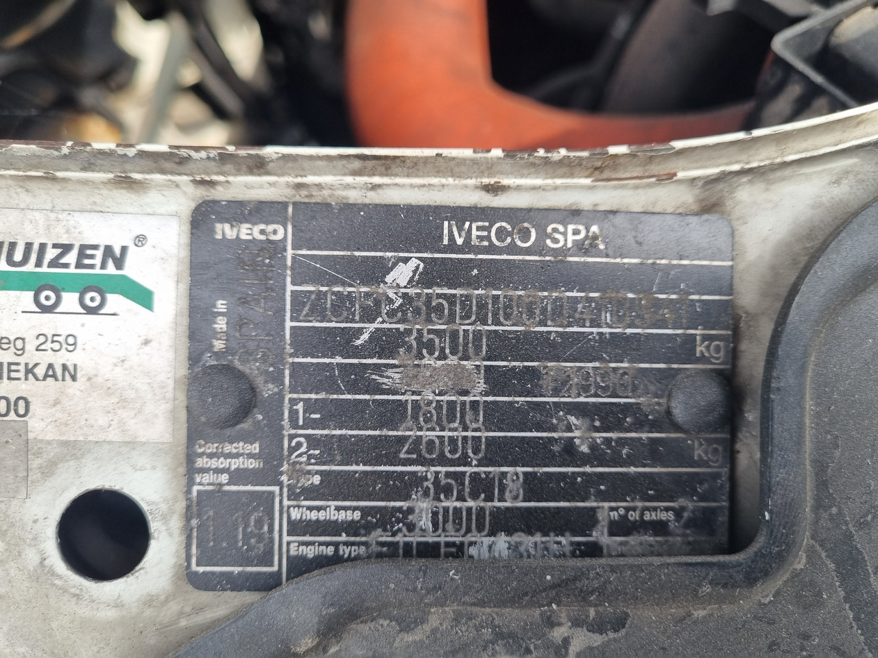 Mini artic tractor unit IVECO DAILY 35C18: picture 13