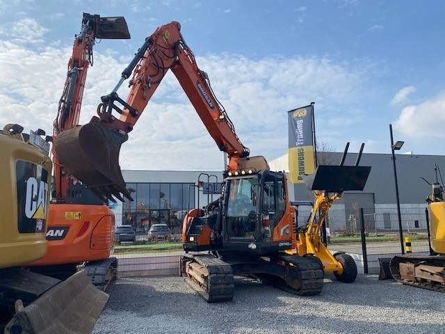 Crawler excavator Doosan DX140 LCR-5: picture 13
