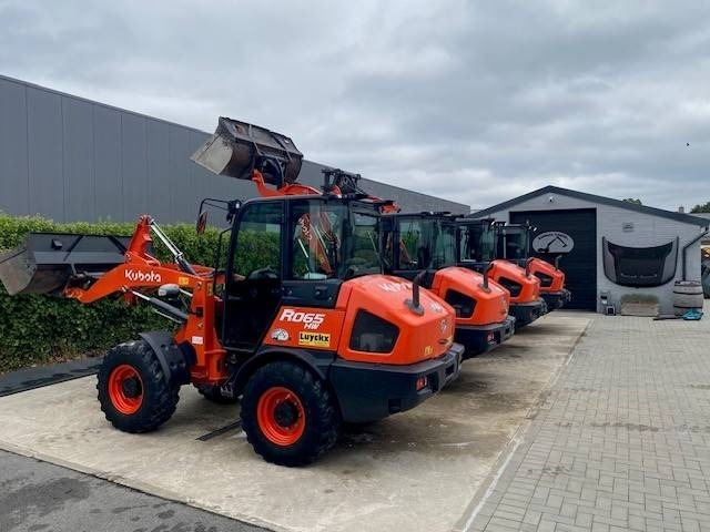 Wheel loader Kubota R 065: picture 8