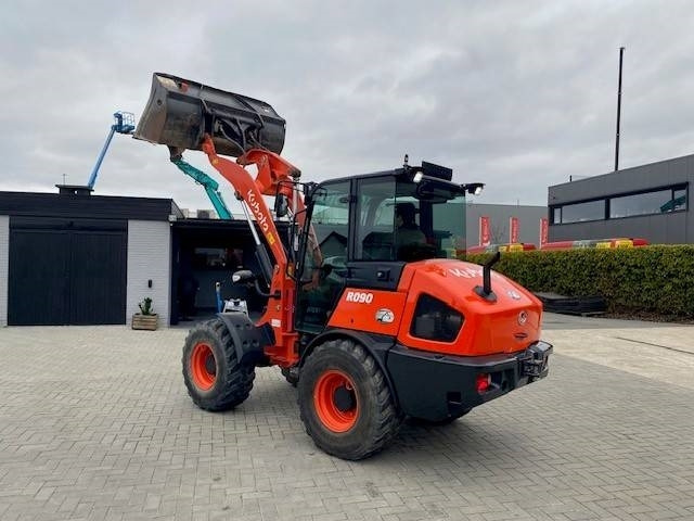 Kubota R 090 - Wheel loader: picture 1 Kubota R 090 - Wheel loader: picture 1