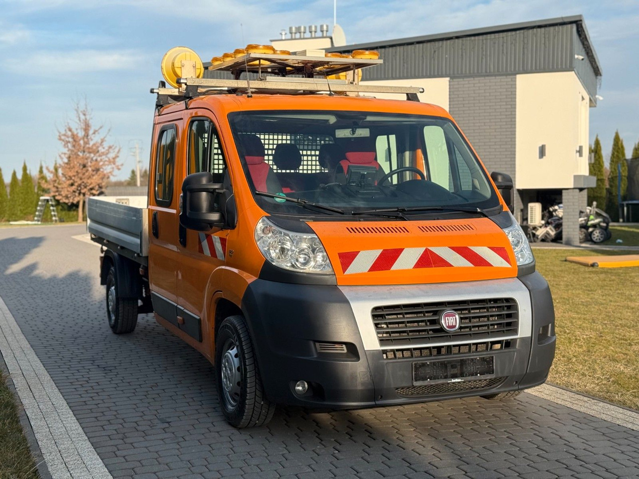 Fiat DUCATO WEBASTO DOPPLECABINE 7 SEAT - Open body delivery van: picture 3 Fiat DUCATO WEBASTO DOPPLECABINE 7 SEAT - Open body delivery van: picture 3