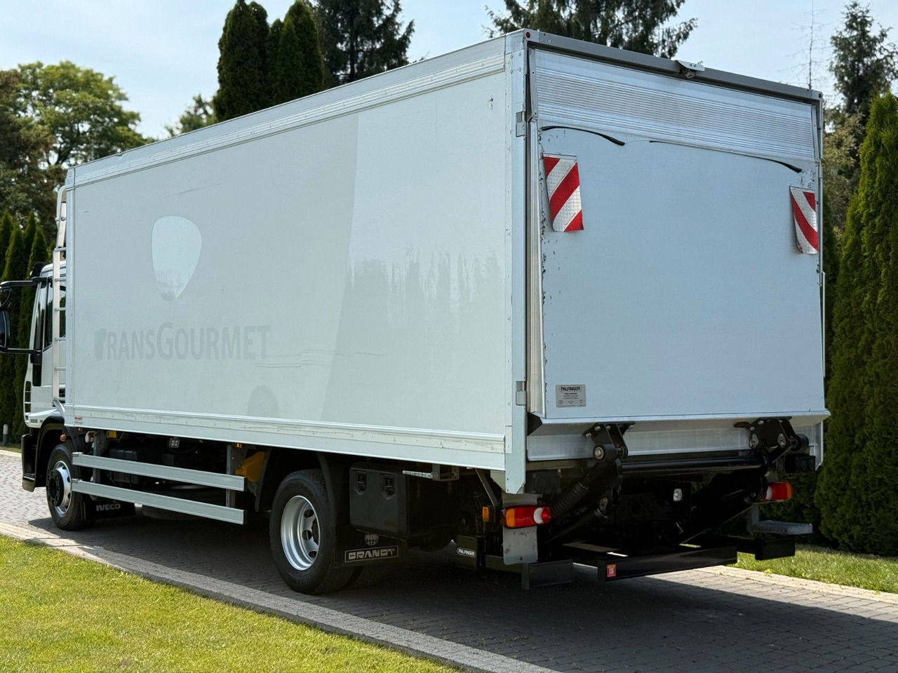 Iveco EUROCARGO 12T E22 CARRIER SUPRA 850 MT - Refrigerated truck: picture 5 Iveco EUROCARGO 12T E22 CARRIER SUPRA 850 MT - Refrigerated truck: picture 5