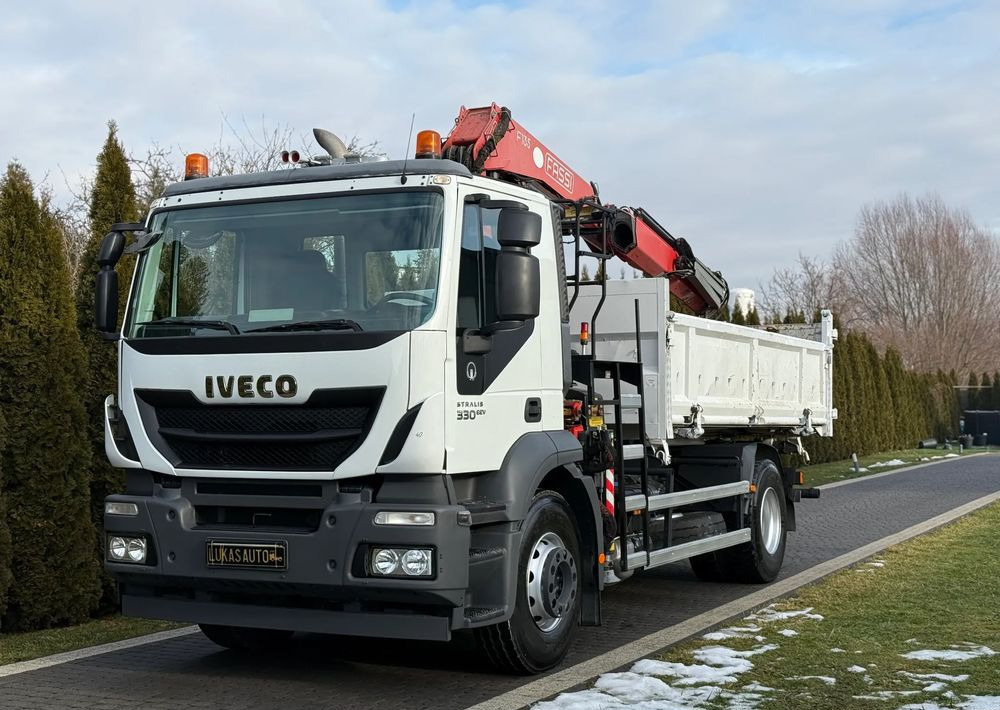 Iveco STRALIS 330 / 4x2 / FASSI F135 / WYWROTKA - Tipper: picture 3 Iveco STRALIS 330 / 4x2 / FASSI F135 / WYWROTKA - Tipper: picture 3