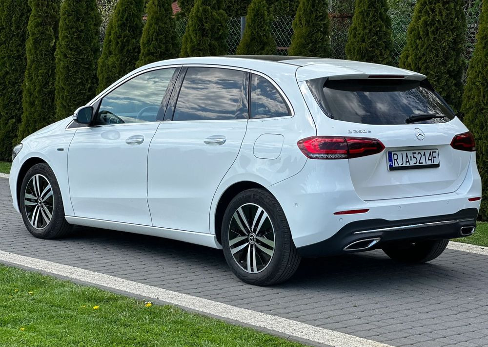 Mercedes-Benz Klasa B - Saloon car: picture 5 Mercedes-Benz Klasa B - Saloon car: picture 5