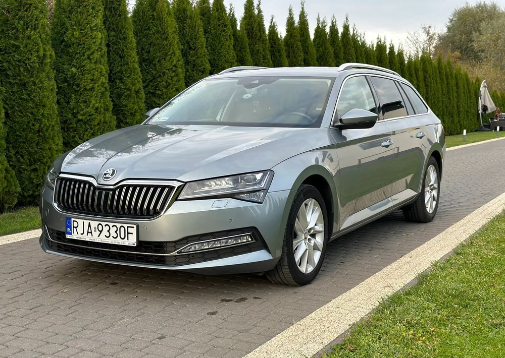 Skoda Superb 2.0 TDI SCR Style DSG - Estate car: picture 1 Skoda Superb 2.0 TDI SCR Style DSG - Estate car: picture 1