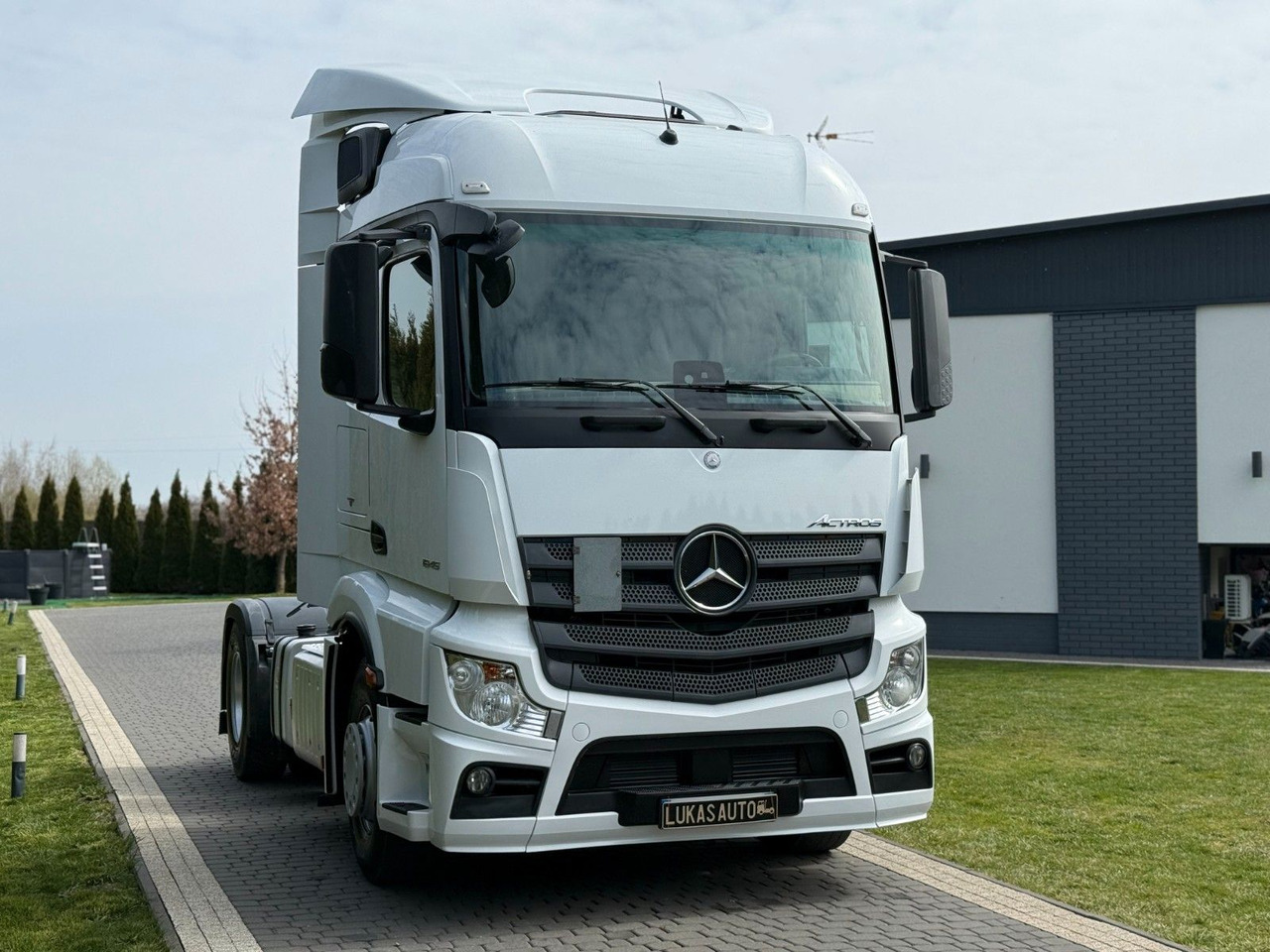 Mercedes-Benz ACTROS 1845 HYDRAULIC - Tractor unit: picture 3 Mercedes-Benz ACTROS 1845 HYDRAULIC - Tractor unit: picture 3