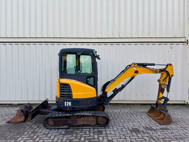 Bobcat E26 / 2016 BJ / 3 x Löffel / 3.905 H - Mini excavator: picture 5 Bobcat E26 / 2016 BJ / 3 x Löffel / 3.905 H - Mini excavator: picture 5