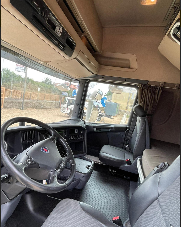 SCANIA R490 TOP LINE - Tractor unit: picture 3 SCANIA R490 TOP LINE - Tractor unit: picture 3