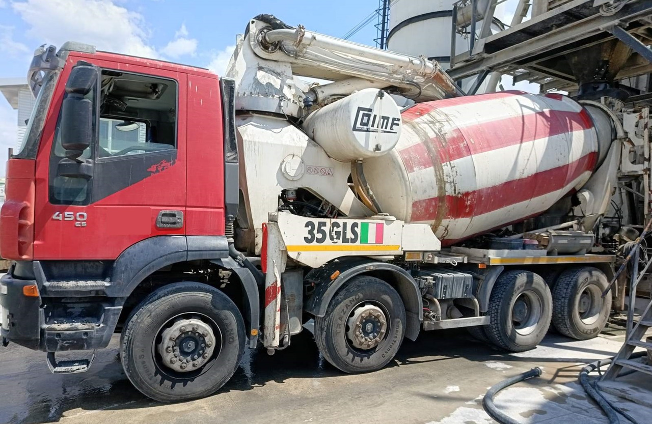 IVECO TRAKKER 450 COIME 35 - Concrete pump truck: picture 3 IVECO TRAKKER 450 COIME 35 - Concrete pump truck: picture 3