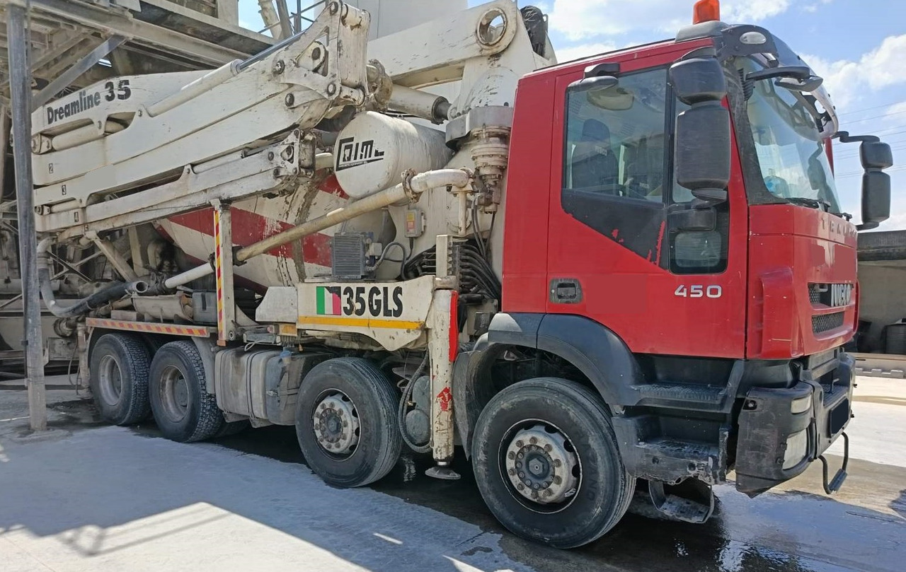 IVECO TRAKKER 450 COIME 35 - Concrete pump truck: picture 1 IVECO TRAKKER 450 COIME 35 - Concrete pump truck: picture 1
