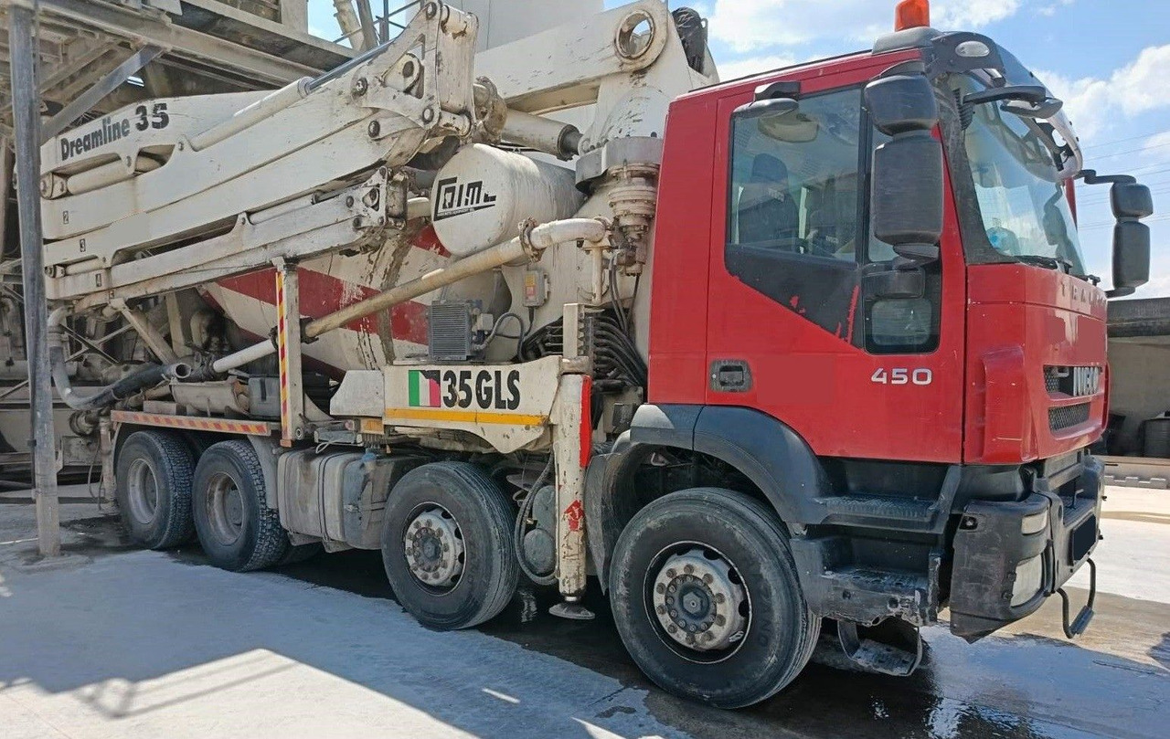 Iveco TRAKKER 450 COIME 35 - Concrete pump truck: picture 1 Iveco TRAKKER 450 COIME 35 - Concrete pump truck: picture 1