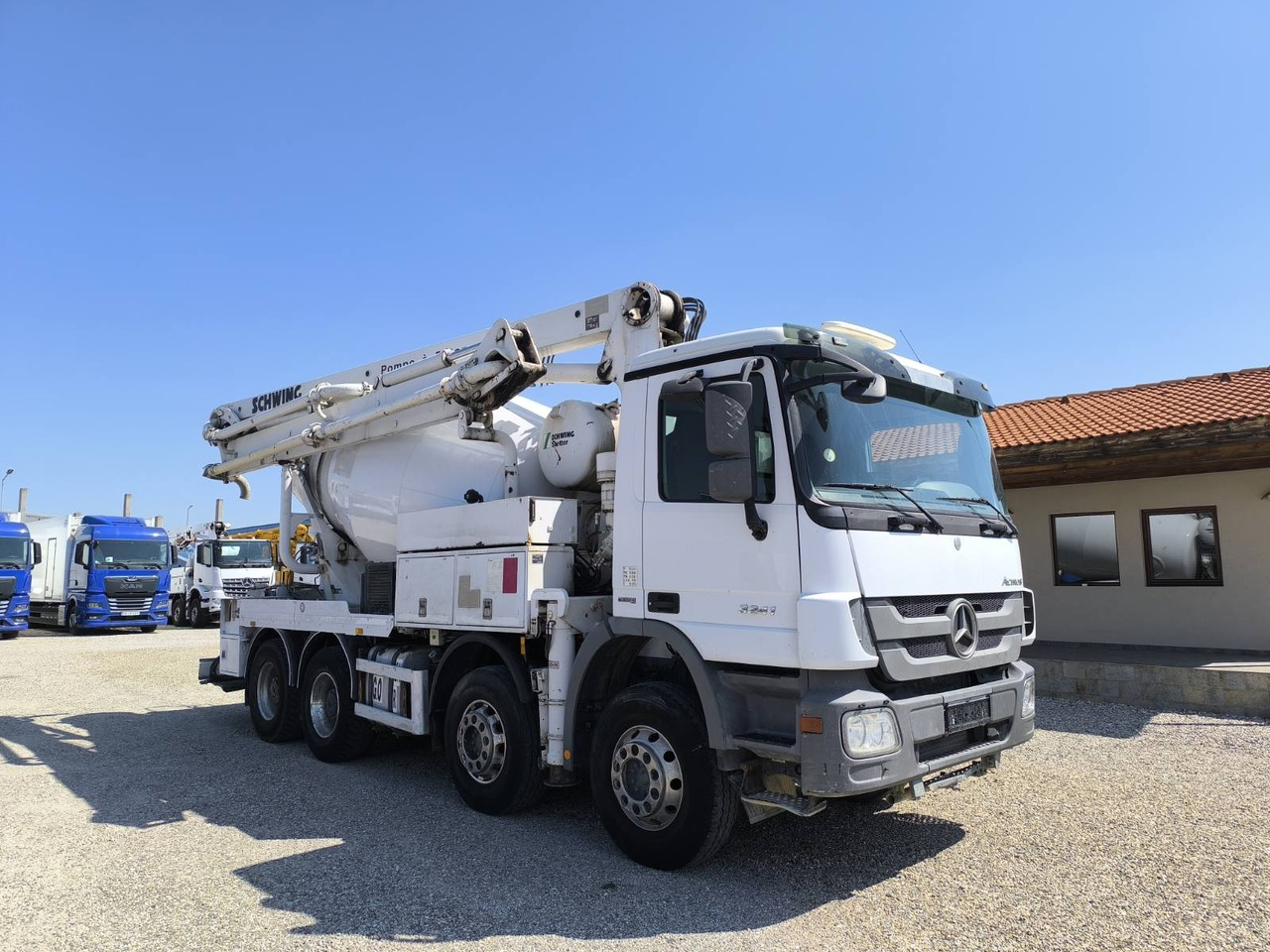 MERCEDES-BENZ ACTROS 3241 SCHWING FBP24 - Concrete pump truck: picture 1 MERCEDES-BENZ ACTROS 3241 SCHWING FBP24 - Concrete pump truck: picture 1