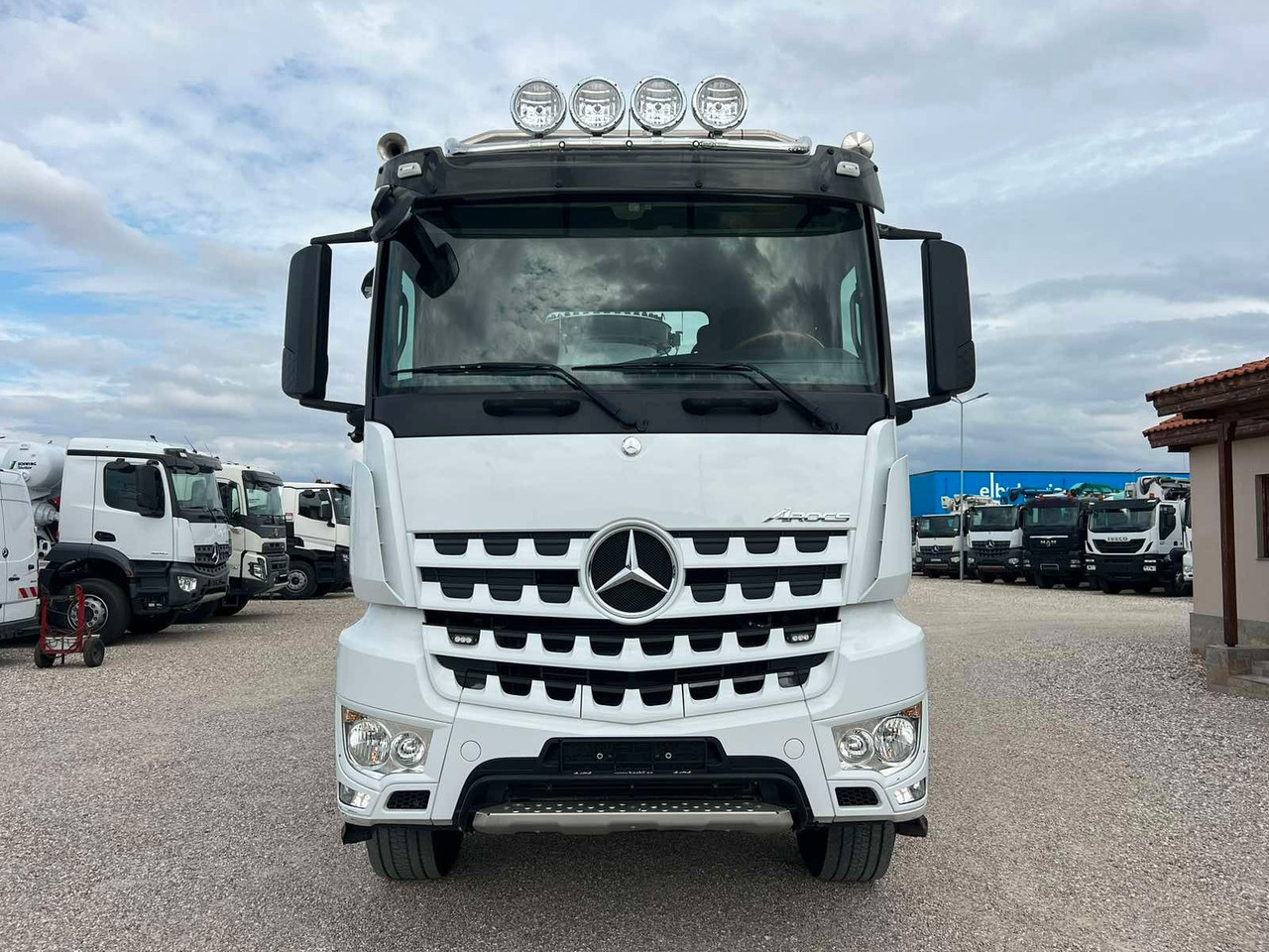 Mercedes-Benz AROCS 3251 CIFA MAGNUM MK28.4L - Mixer pump truck: picture 2 Mercedes-Benz AROCS 3251 CIFA MAGNUM MK28.4L - Mixer pump truck: picture 2