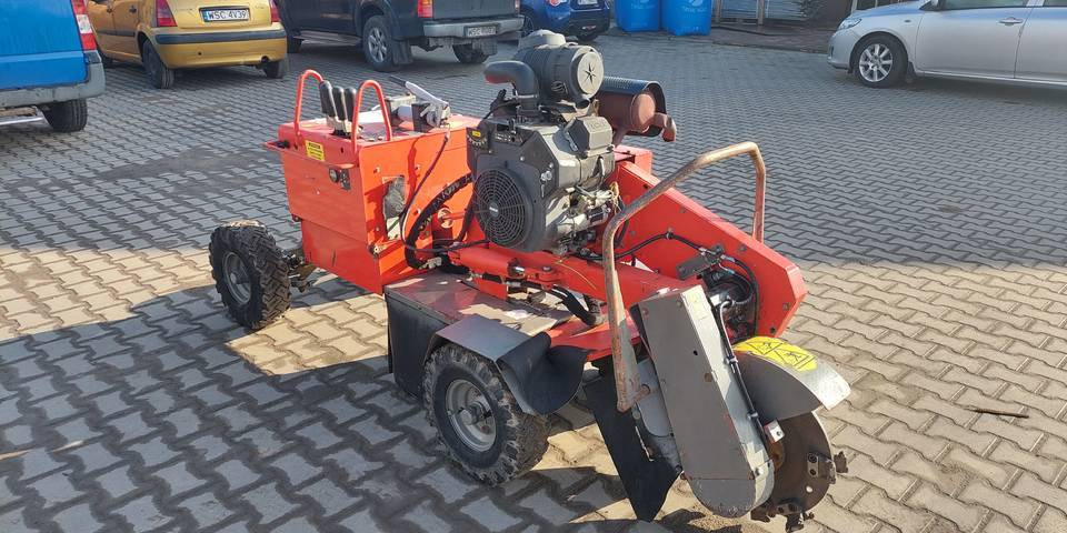 Frezarka do pni Vermeer SC252 - Stump grinder: picture 4 Frezarka do pni Vermeer SC252 - Stump grinder: picture 4