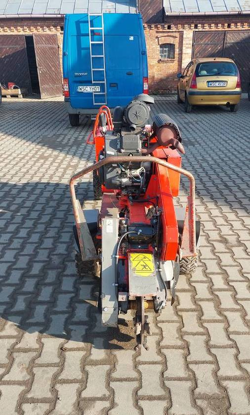 Frezarka do pni Vermeer SC252 - Stump grinder: picture 3 Frezarka do pni Vermeer SC252 - Stump grinder: picture 3