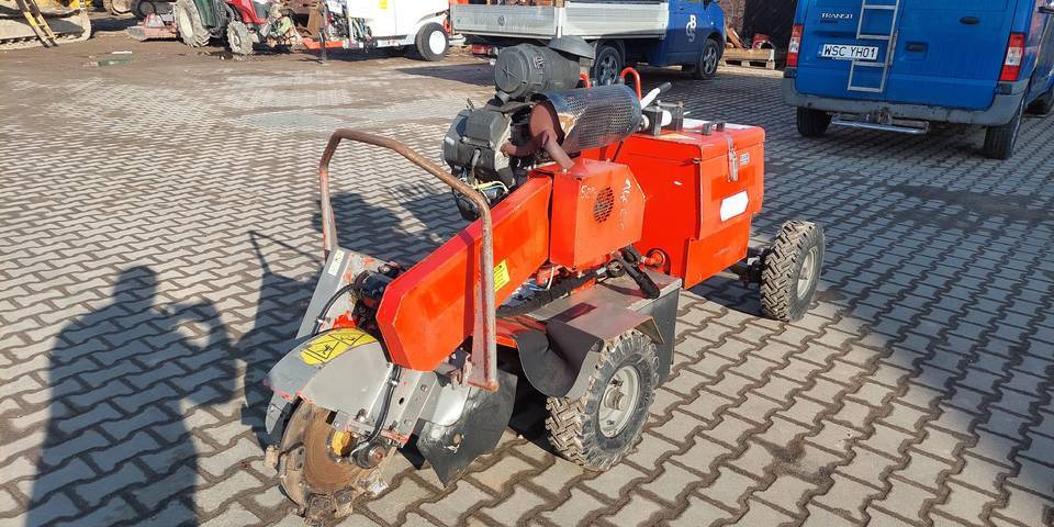 Frezarka do pni Vermeer SC252 - Stump grinder: picture 2 Frezarka do pni Vermeer SC252 - Stump grinder: picture 2