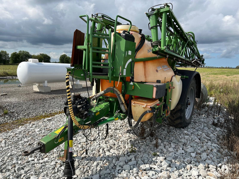 Amazone UX 4200 Special - Sprayer: picture 2 Amazone UX 4200 Special - Sprayer: picture 2