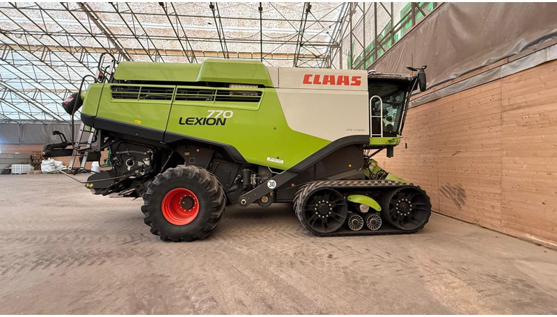 Claas Lexion 770 TT Vario 1080 - Combine harvester: picture 1 Claas Lexion 770 TT Vario 1080 - Combine harvester: picture 1