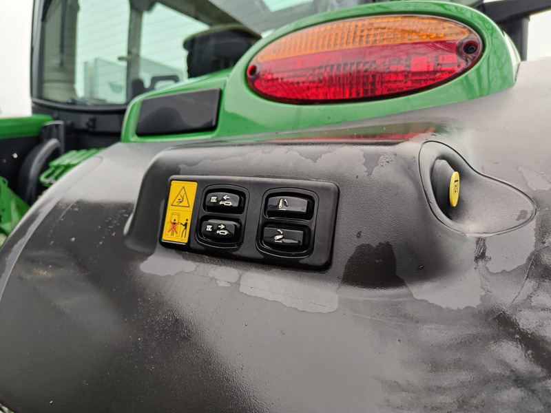 Farm tractor John Deere 6R 185: picture 12 Farm tractor John Deere 6R 185: picture 12