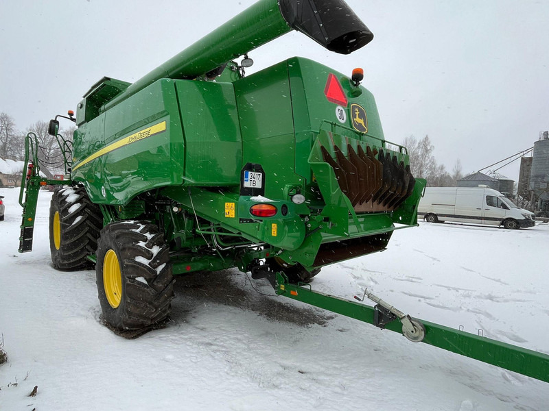 Combine harvester John Deere T660: picture 6