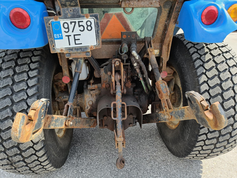 Farm tractor New Holland Boomer 40: picture 8