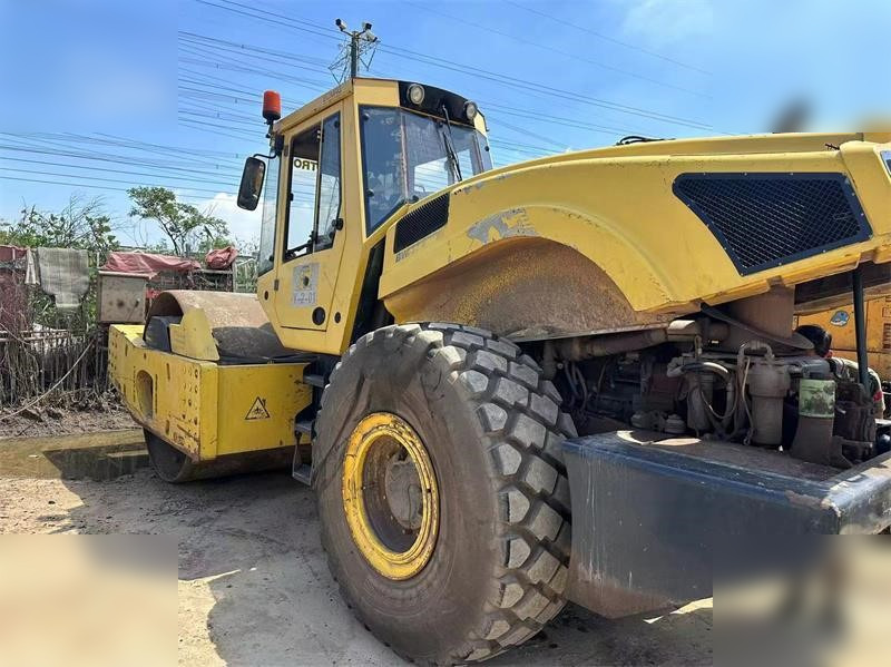 BOMAG BW226DH-4 - Compactor: picture 3 BOMAG BW226DH-4 - Compactor: picture 3