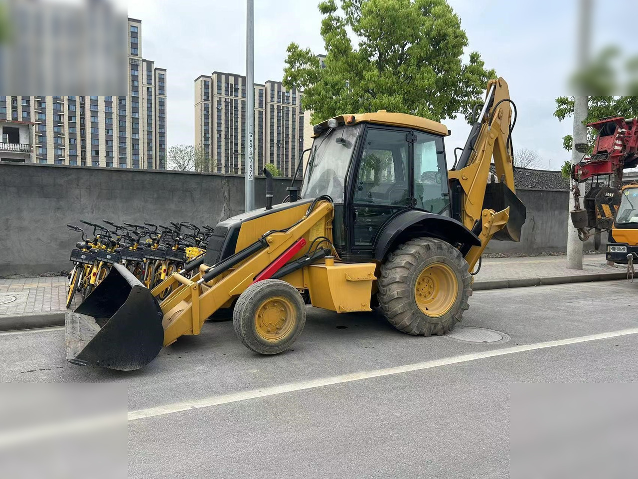 CASE 580 - Backhoe loader: picture 1 CASE 580 - Backhoe loader: picture 1