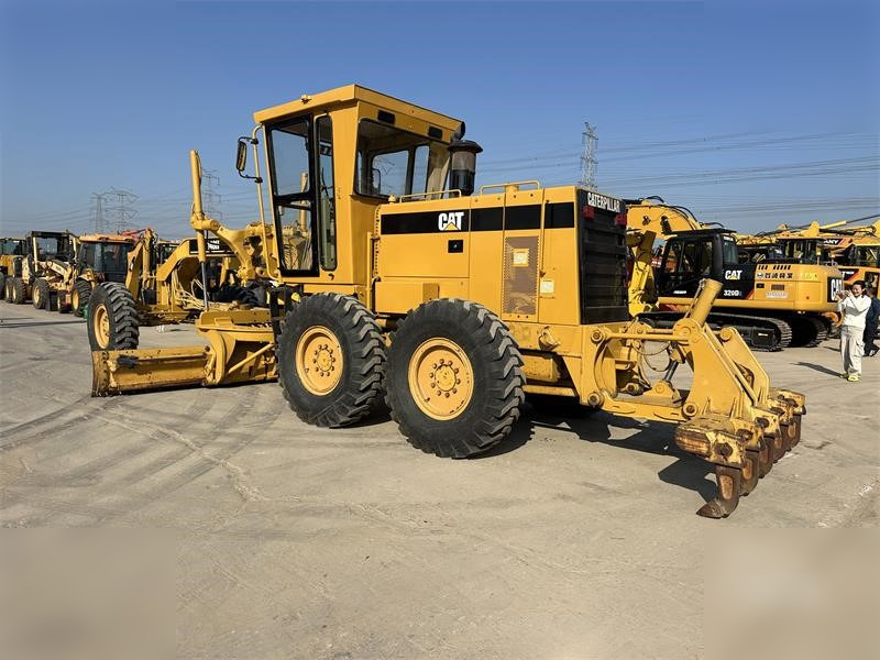 CATERPILLAR 140H - Grader: picture 2 CATERPILLAR 140H - Grader: picture 2