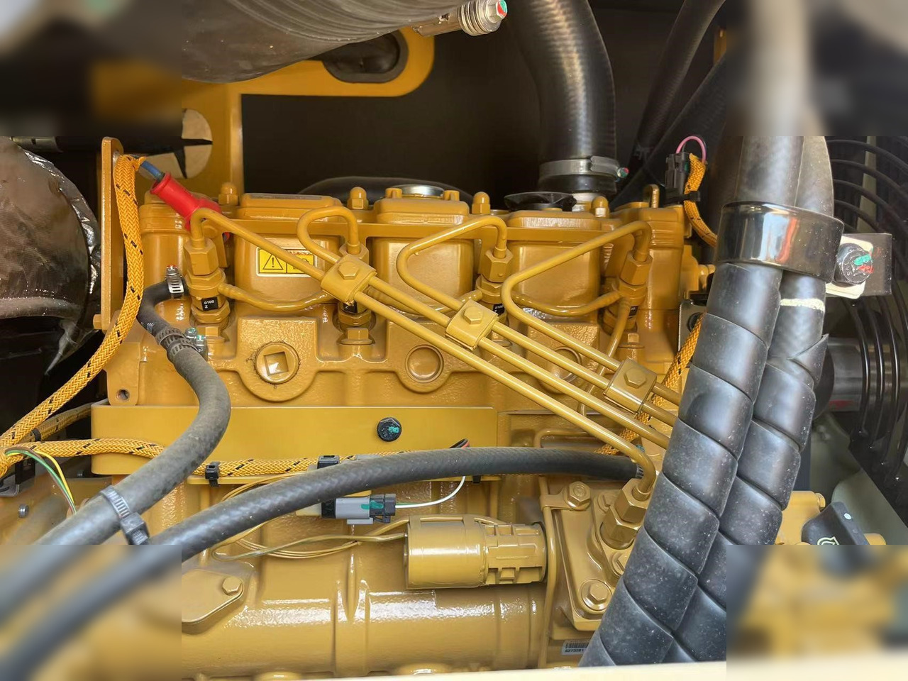 Mini excavator CATERPILLAR 305.5: picture 8