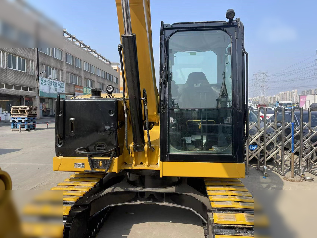 Crawler excavator CATERPILLAR 307.5: picture 6