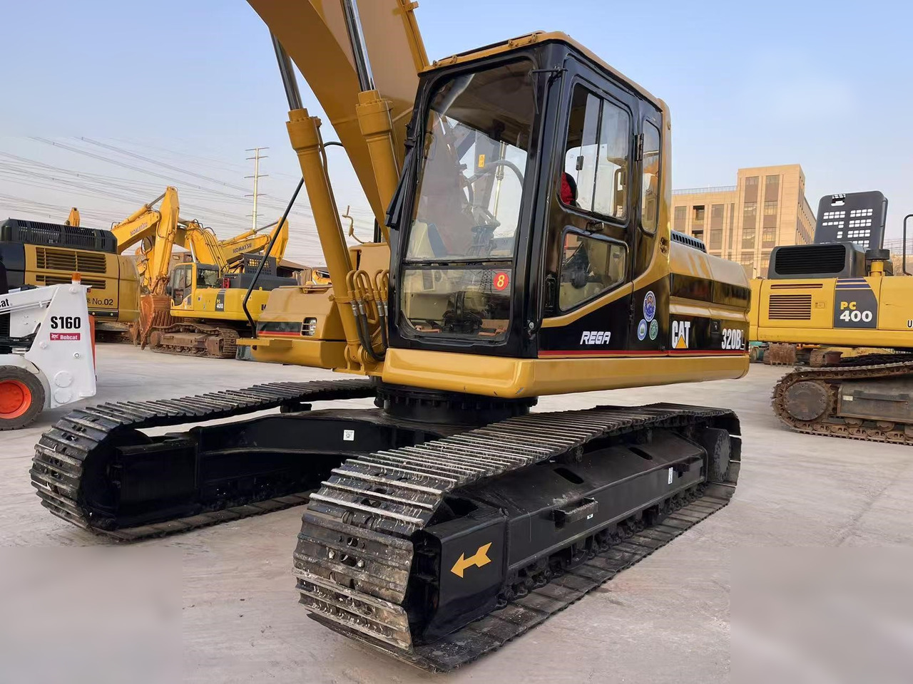 CATERPILLAR 320BL - Crawler excavator: picture 3 CATERPILLAR 320BL - Crawler excavator: picture 3