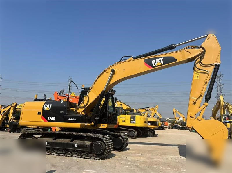 CATERPILLAR 320D - Crawler excavator: picture 2 CATERPILLAR 320D - Crawler excavator: picture 2