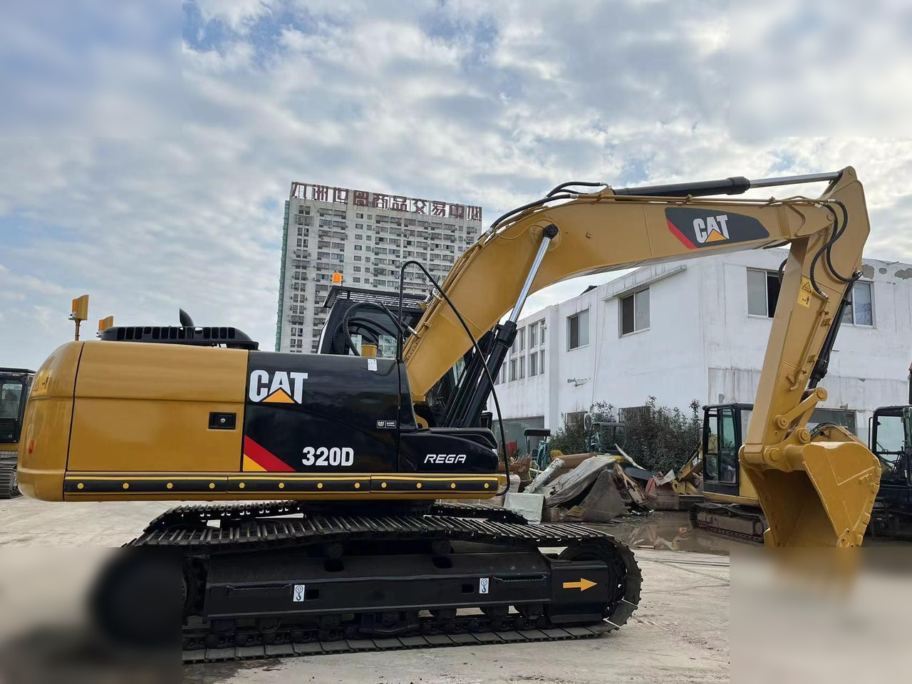 CATERPILLAR 320D - Crawler excavator: picture 4 CATERPILLAR 320D - Crawler excavator: picture 4