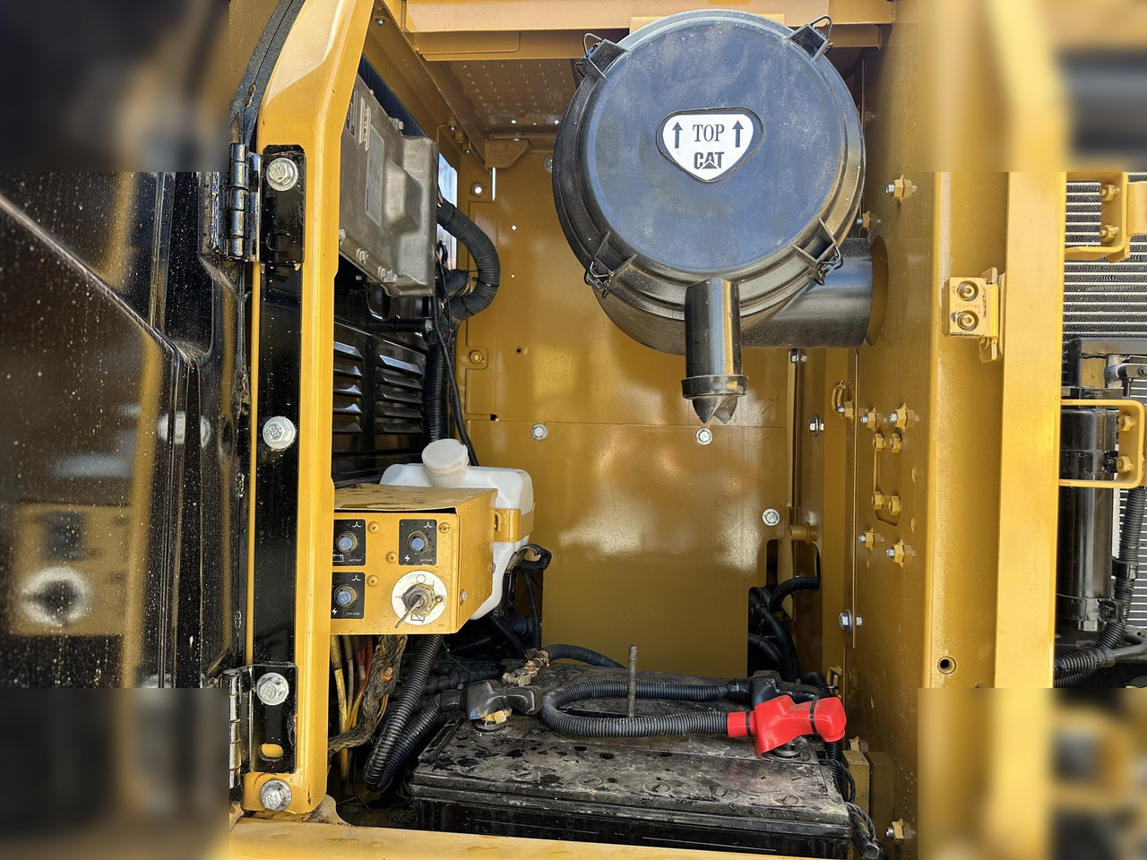 Crawler excavator CATERPILLAR 320D: picture 7 Crawler excavator CATERPILLAR 320D: picture 7