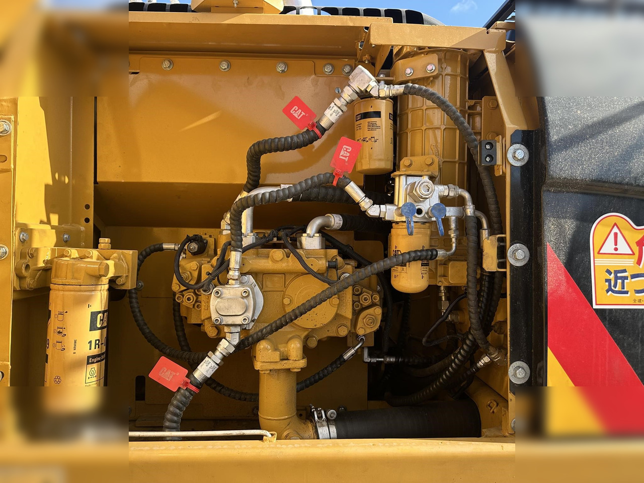 Crawler excavator CATERPILLAR 320D: picture 8 Crawler excavator CATERPILLAR 320D: picture 8