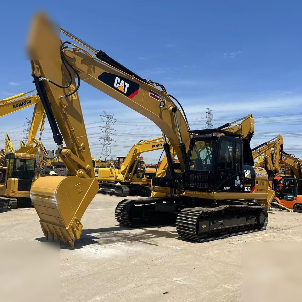 CATERPILLAR 323DL - Crawler excavator: picture 1 CATERPILLAR 323DL - Crawler excavator: picture 1