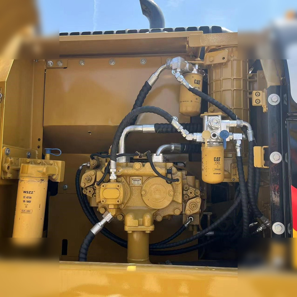 CATERPILLAR 323DL - Crawler excavator: picture 5 CATERPILLAR 323DL - Crawler excavator: picture 5