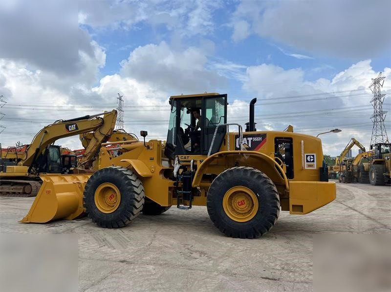 CATERPILLAR 966H - Wheel loader: picture 1 CATERPILLAR 966H - Wheel loader: picture 1