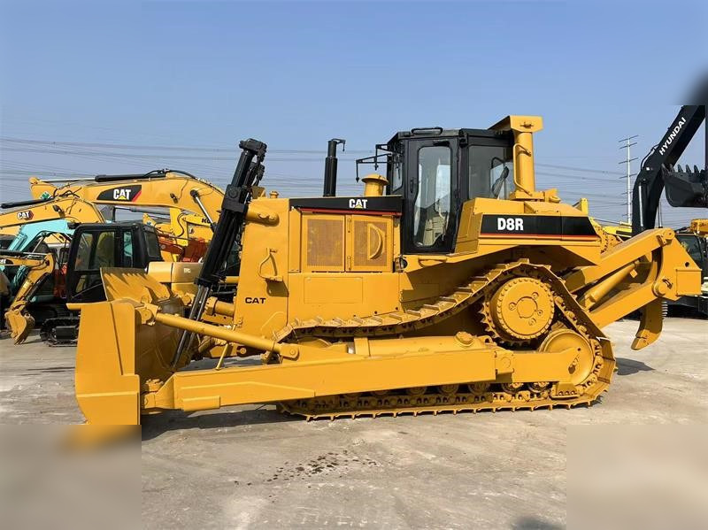 CATERPILLAR D8R - Bulldozer: picture 1 CATERPILLAR D8R - Bulldozer: picture 1