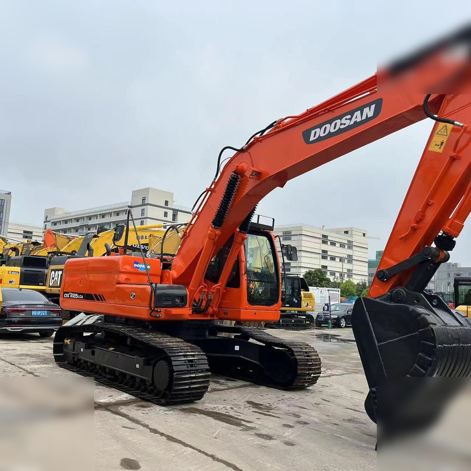 DOOSAN DX225 LCA - Crawler excavator: picture 2 DOOSAN DX225 LCA - Crawler excavator: picture 2