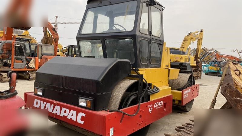 DYNAPAC CC421 - Road roller: picture 3 DYNAPAC CC421 - Road roller: picture 3