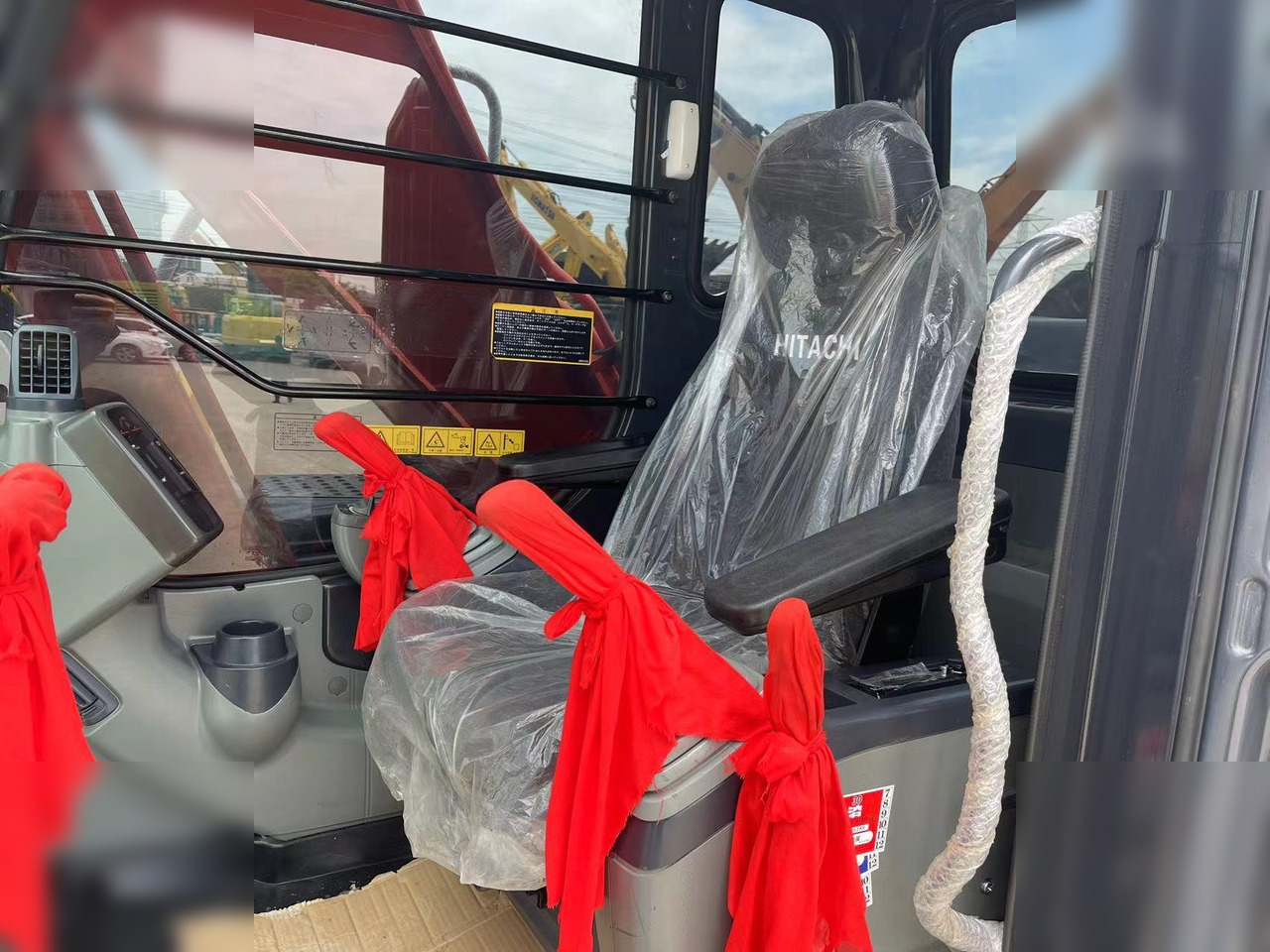 HITACHI ZX200 - Crawler excavator: picture 5 HITACHI ZX200 - Crawler excavator: picture 5