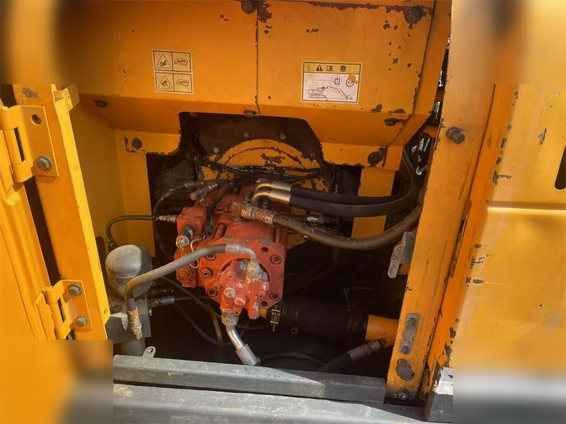 Crawler excavator HYUNDAI ROBEX 150 LC-9: picture 7