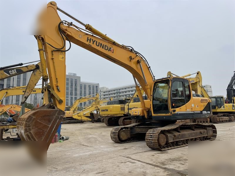 HYUNDAI ROBEX 220 LC-9 - Crawler excavator: picture 1 HYUNDAI ROBEX 220 LC-9 - Crawler excavator: picture 1